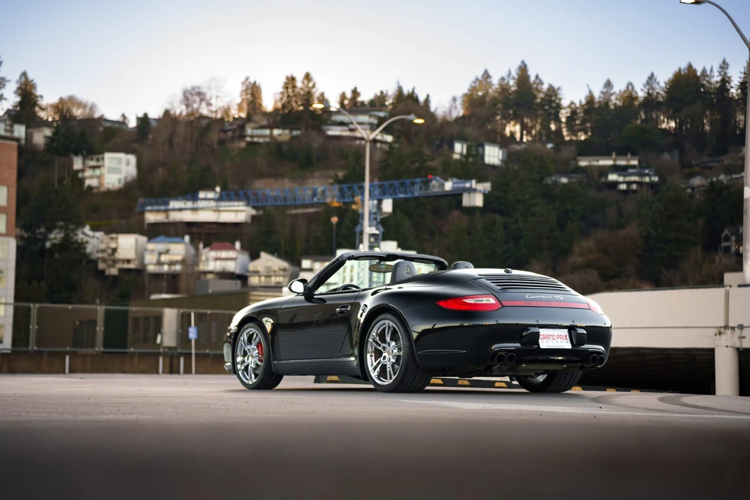 2011 Porsche 997 Carrera 4S - Image 7 of 31