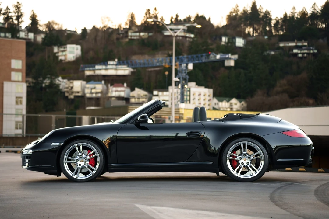 2011 Porsche 997 Carrera 4S - Image 8 of 31