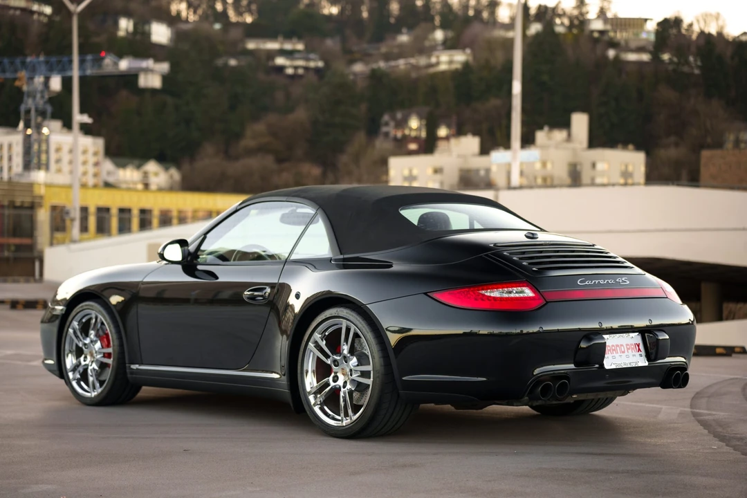 2011 Porsche 997 Carrera 4S - Image 13 of 31