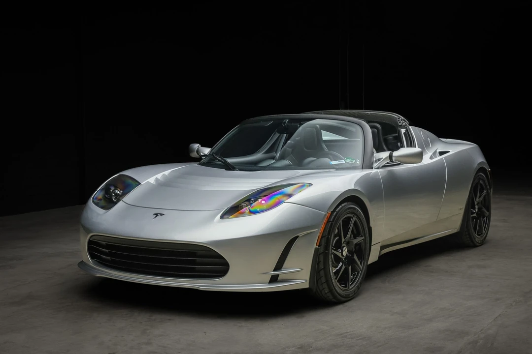 2011 Tesla Roadster - Image 3 of 31