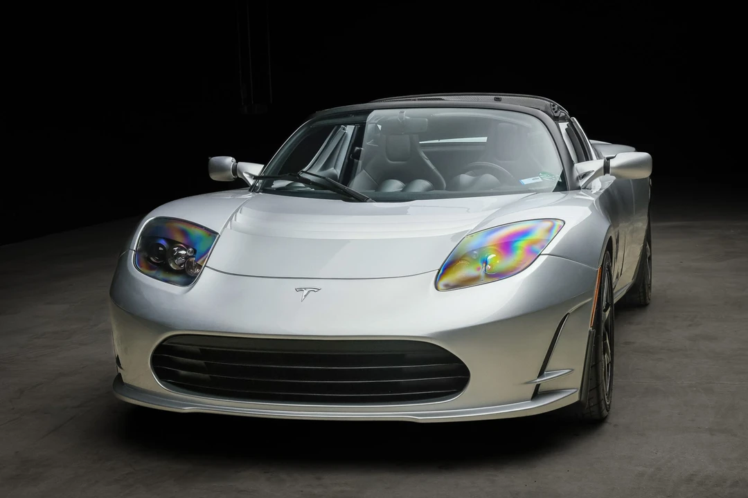 2011 Tesla Roadster - Image 2 of 31