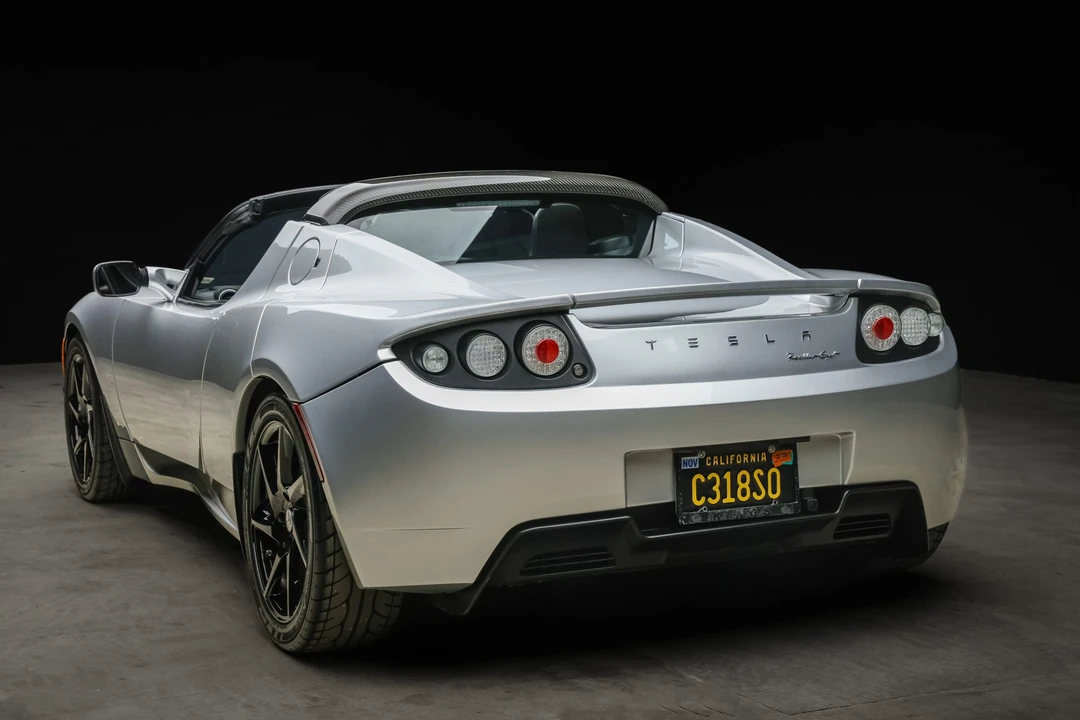 2011 Tesla Roadster - Image 14 of 31