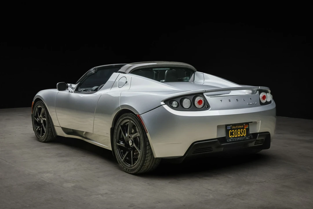2011 Tesla Roadster - Image 13 of 31