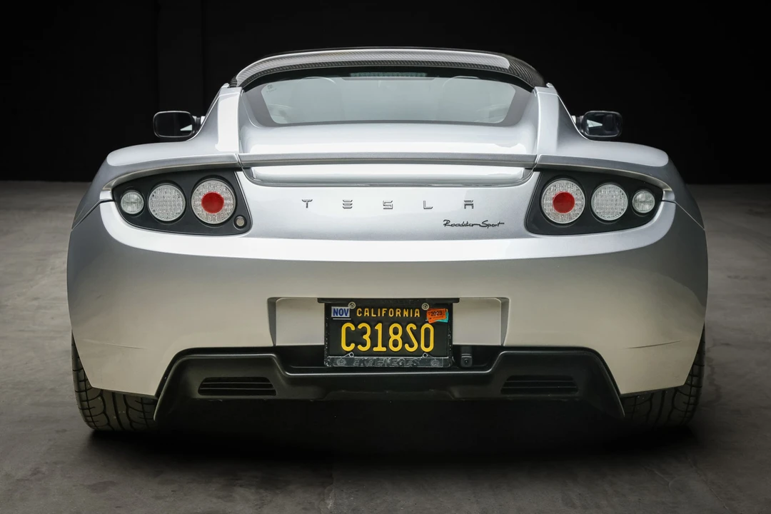 2011 Tesla Roadster - Image 15 of 31