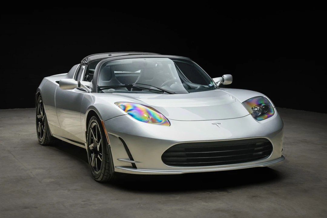 2011 Tesla Roadster - Image 26 of 31