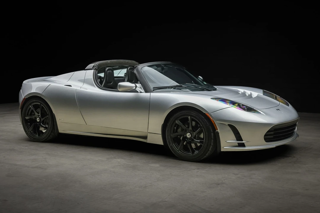 2011 Tesla Roadster - Image 24 of 31