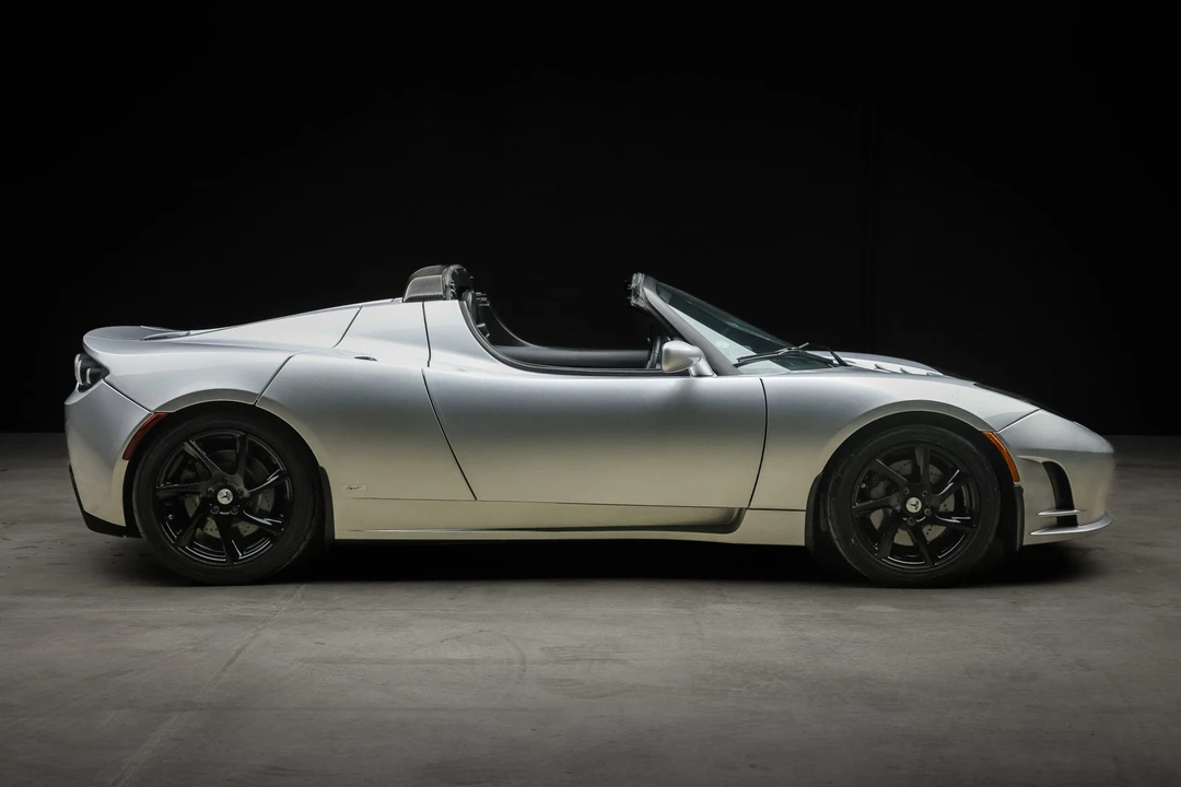 2011 Tesla Roadster - Image 21 of 31