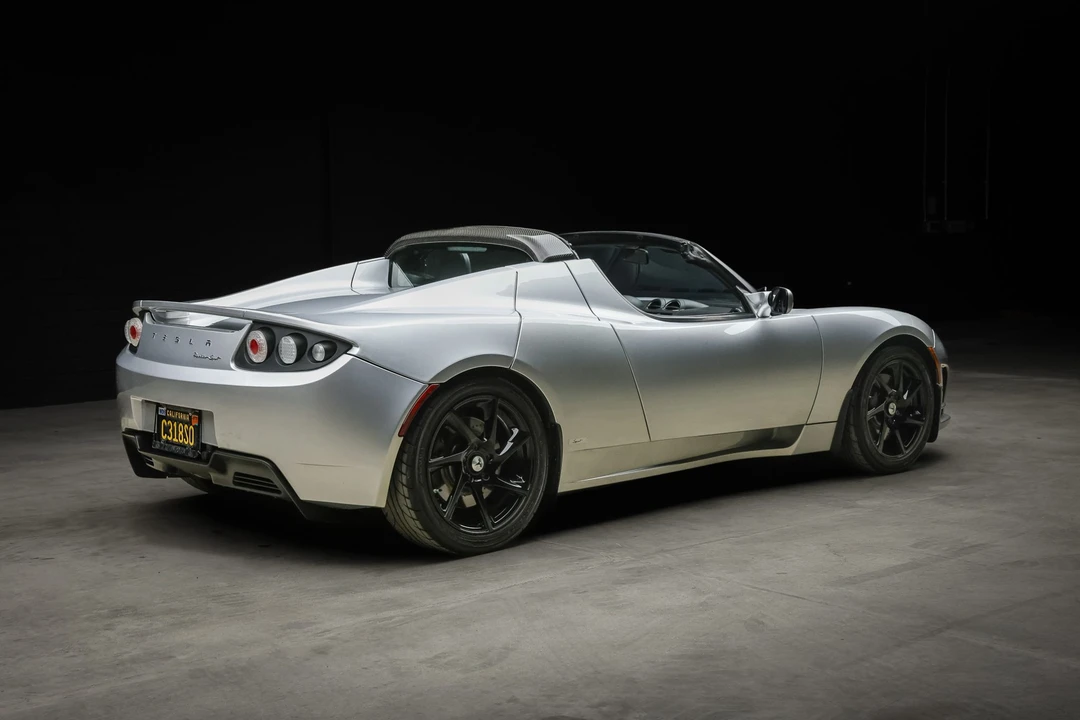 2011 Tesla Roadster - Image 19 of 31