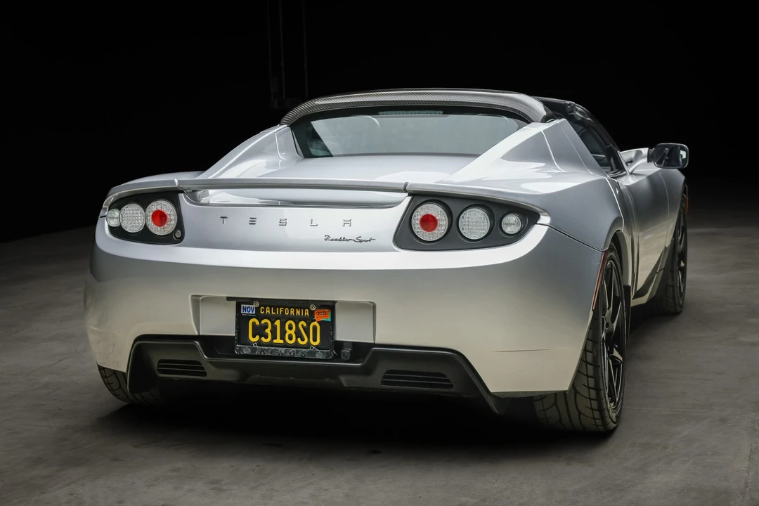 2011 Tesla Roadster - Image 16 of 31