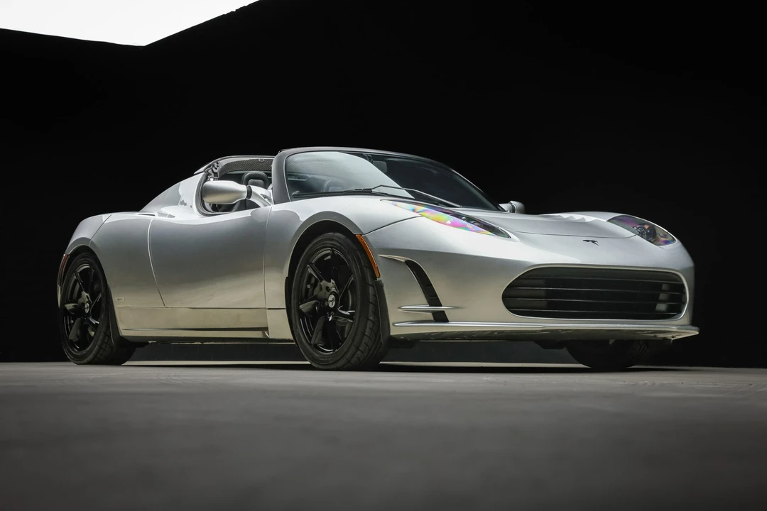 2011 Tesla Roadster - Image 25 of 31