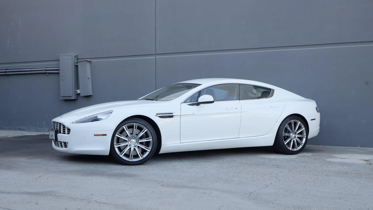 2012 Aston Martin Rapide - Image 2 of 31
