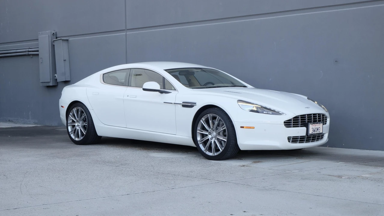 2012 Aston Martin Rapide - Image 16 of 31