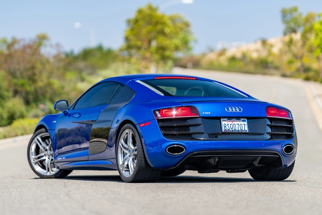 2012 Audi 42 R8 - Image 9 of 31