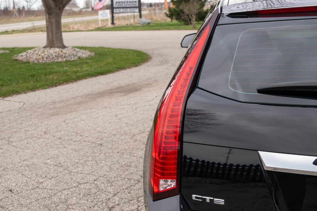 2012 Cadillac CTS-V 2nd Gen - Image 14 of 31