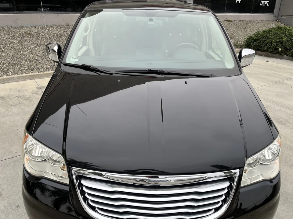2012 Chrysler Town & Country - Image 21 of 31