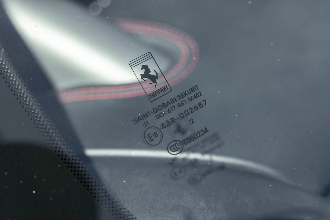 2012 Ferrari 458 Spider - Image 31 of 31