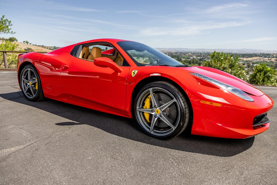 2012 Ferrari 458 Spider - Image 11 of 31