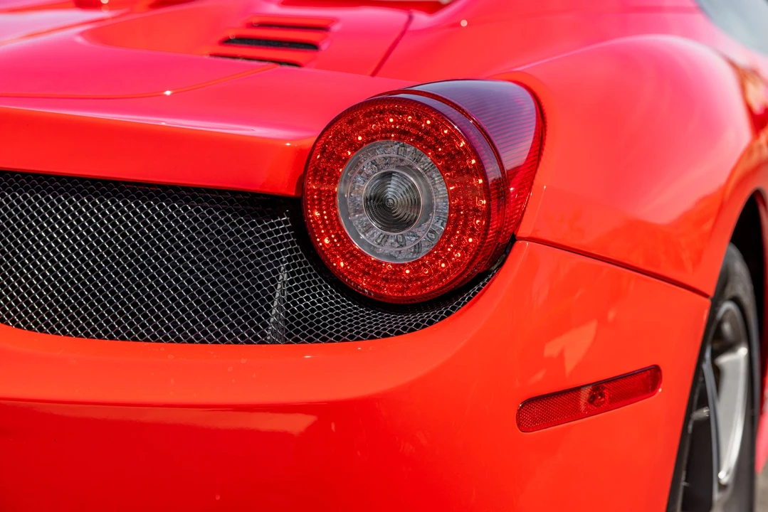 2012 Ferrari 458 Spider - Image 26 of 31