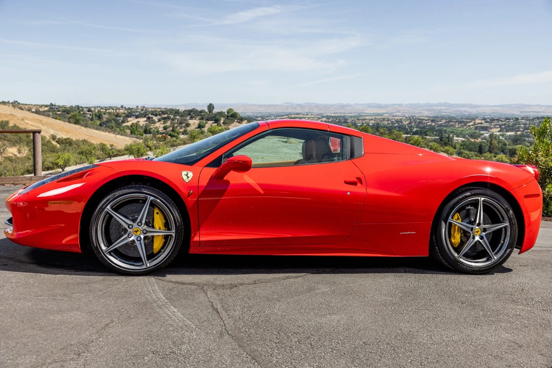 2012 Ferrari 458 Spider - Image 4 of 31