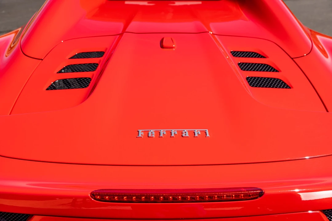 2012 Ferrari 458 Spider - Image 28 of 31