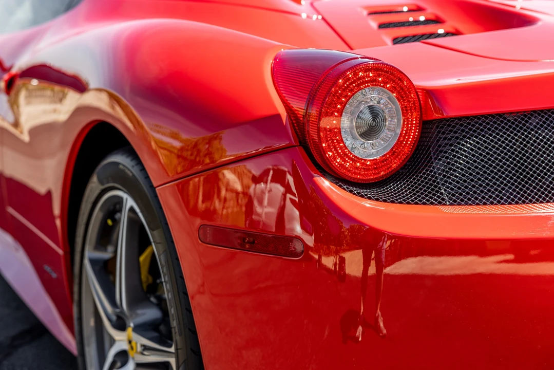 2012 Ferrari 458 Spider - Image 25 of 31