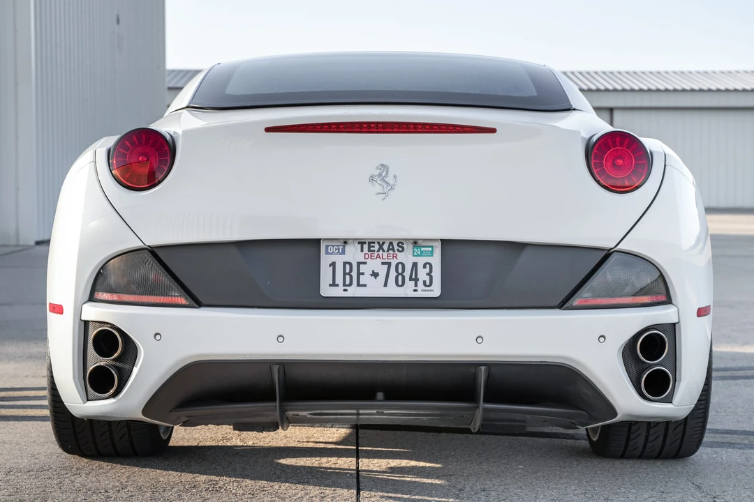 2012 Ferrari California - Image 5 of 31