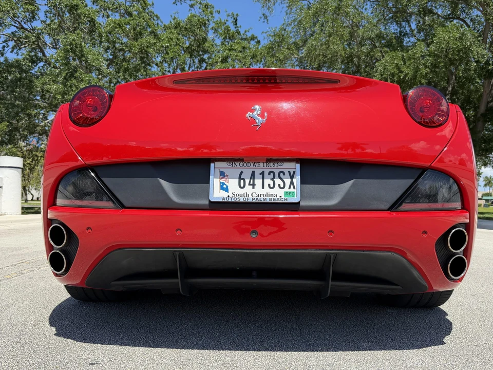 2012 Ferrari California - Image 26 of 31