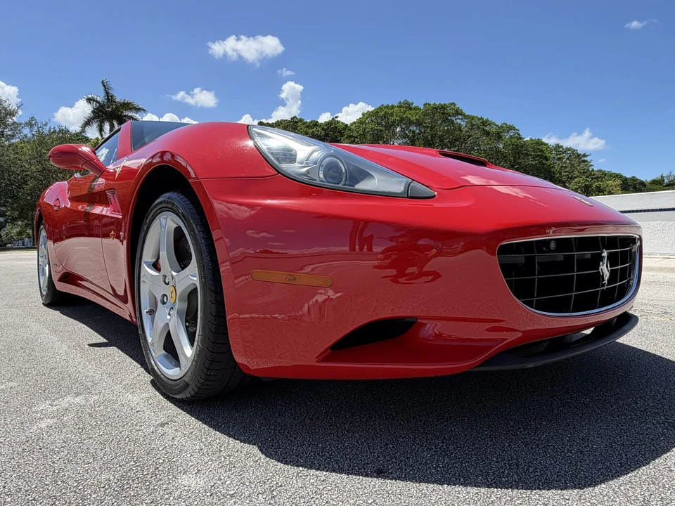 2012 Ferrari California - Image 21 of 31