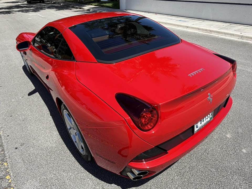 2012 Ferrari California - Image 22 of 31