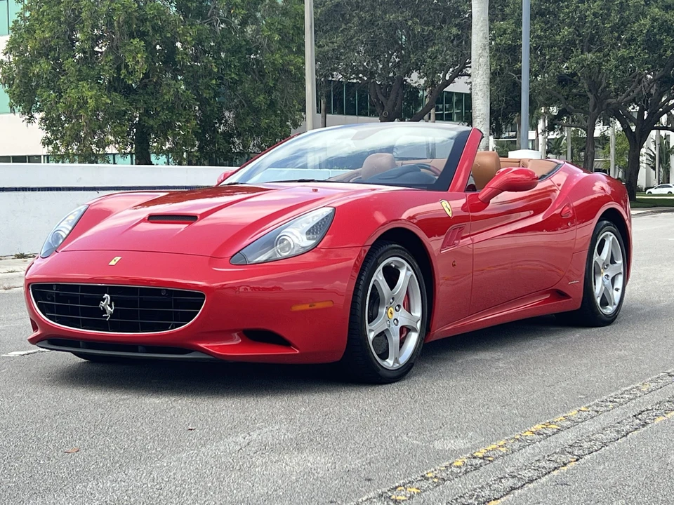 2012 Ferrari California - Image 30 of 31