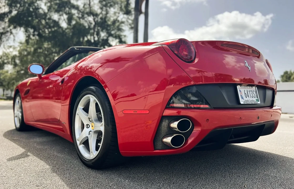 2012 Ferrari California - Image 13 of 31