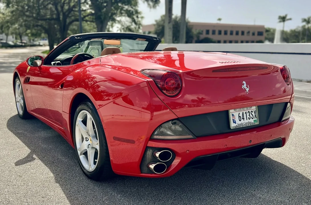 2012 Ferrari California - Image 15 of 31