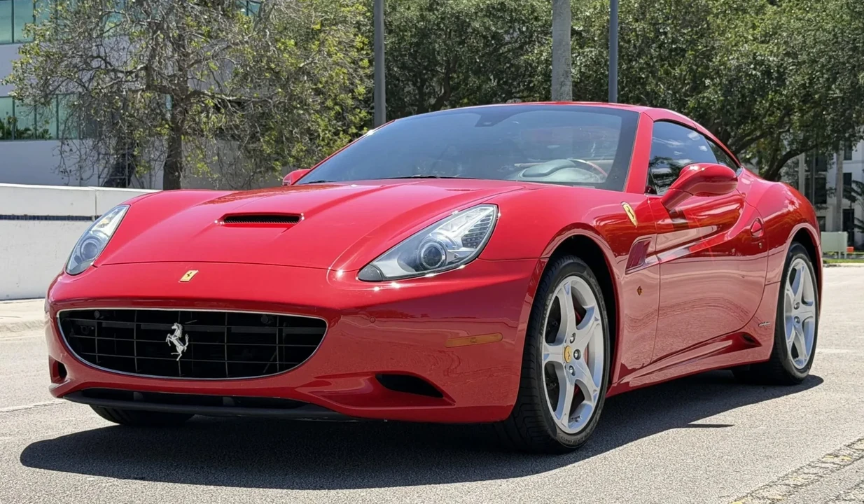 2012 Ferrari California - Image 3 of 31
