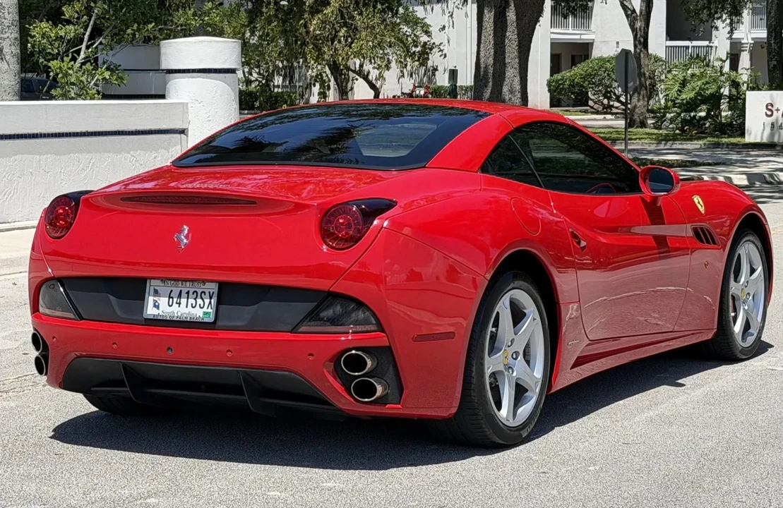 2012 Ferrari California - Image 27 of 31