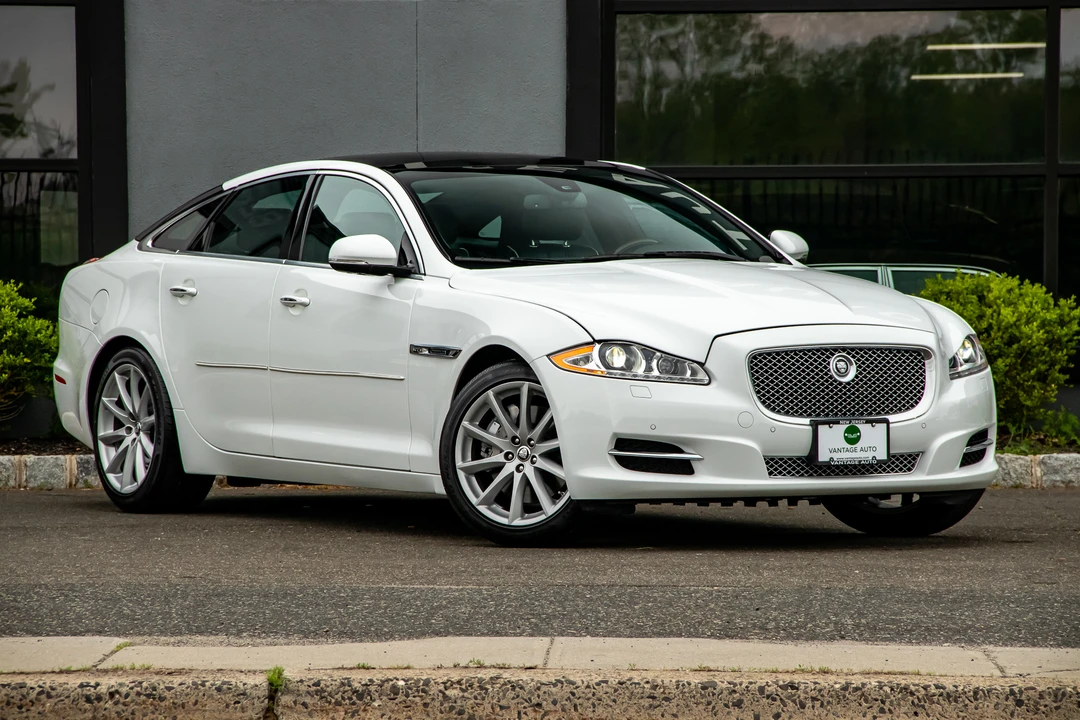 2012 Jaguar X351 XJ - Image 3 of 31