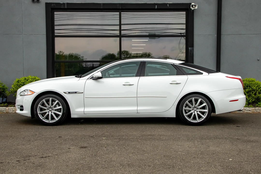 2012 Jaguar X351 XJ - Image 17 of 31