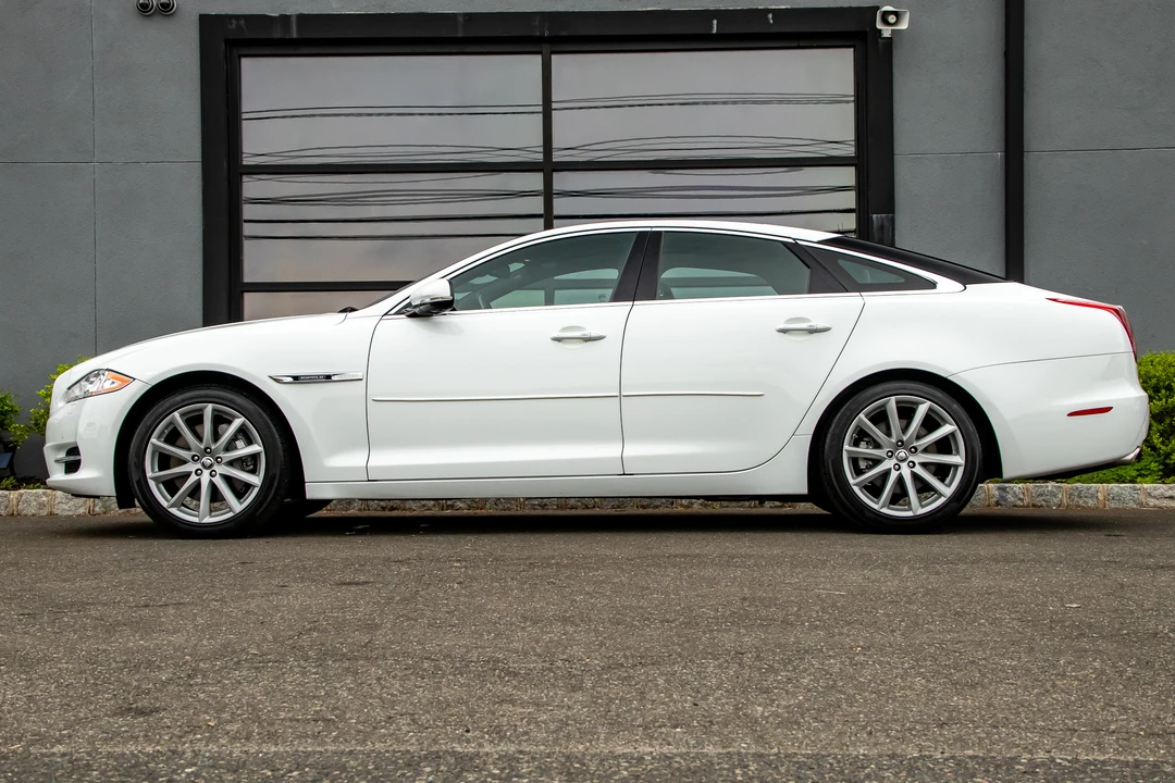 2012 Jaguar X351 XJ - Image 16 of 31