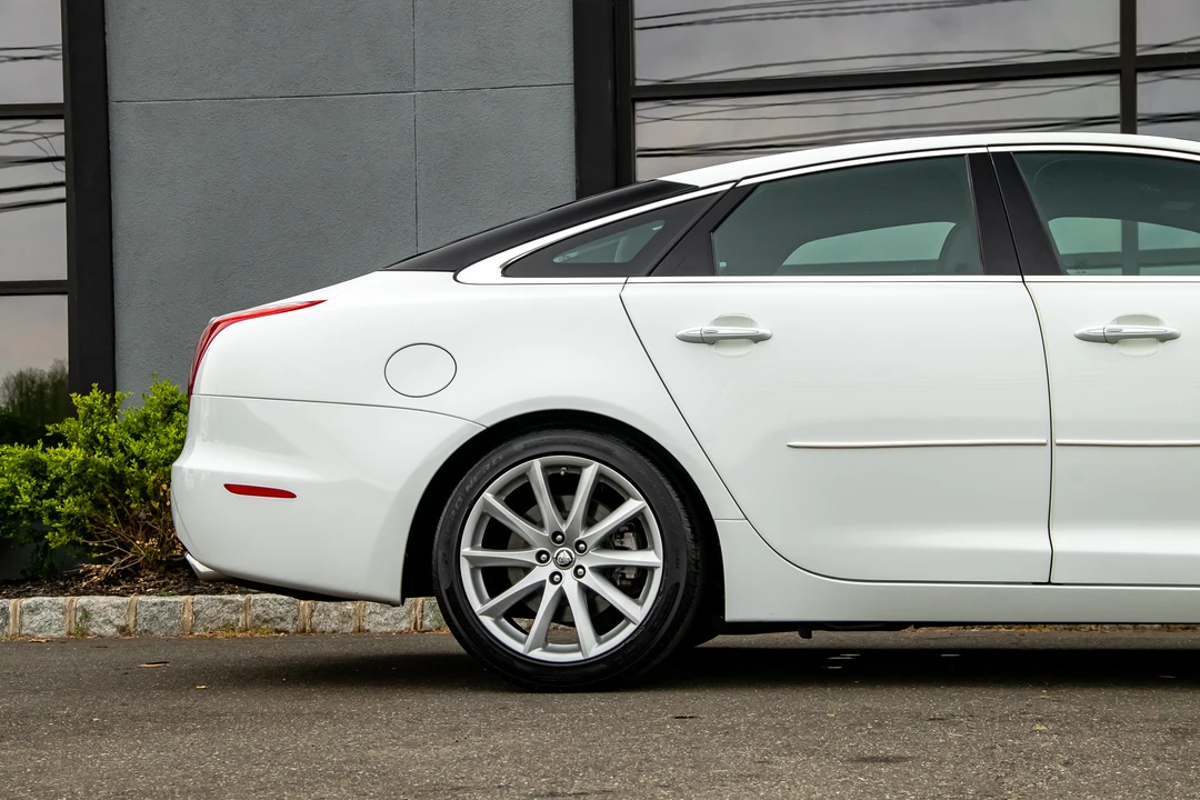 2012 Jaguar X351 XJ - Image 31 of 31