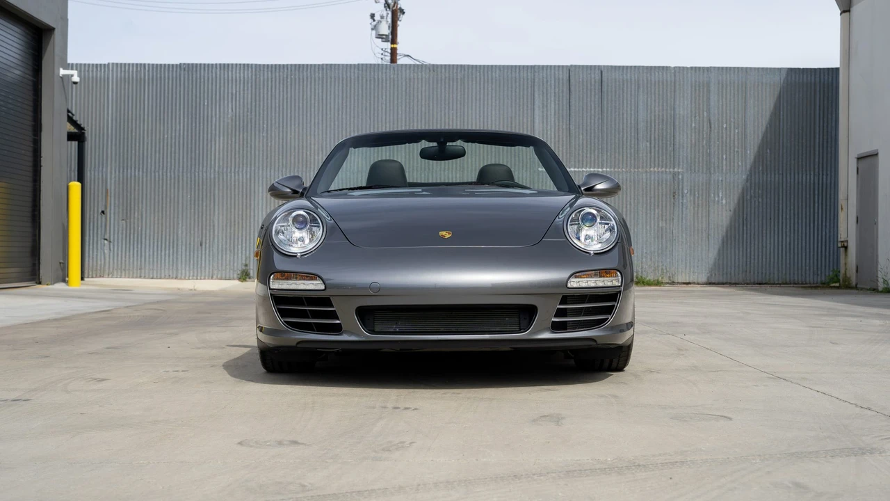 2012 Porsche - Image 10 of 31