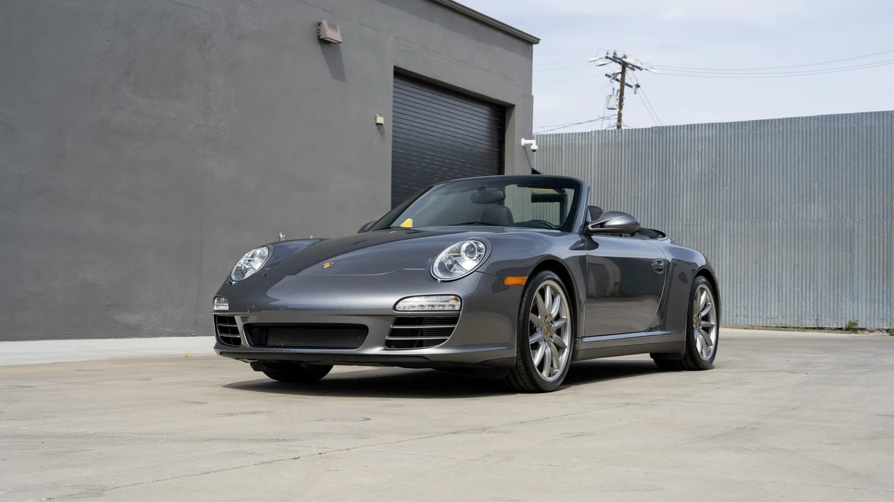 2012 Porsche - Image 5 of 31