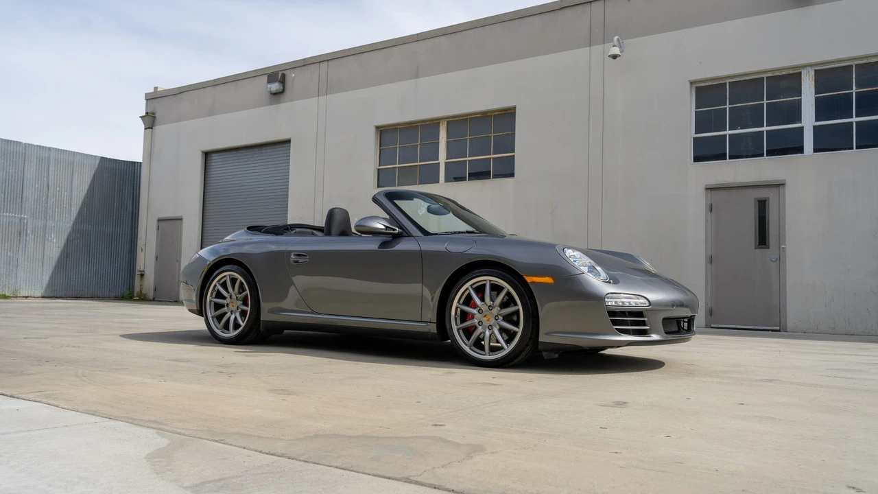 2012 Porsche - Image 17 of 31
