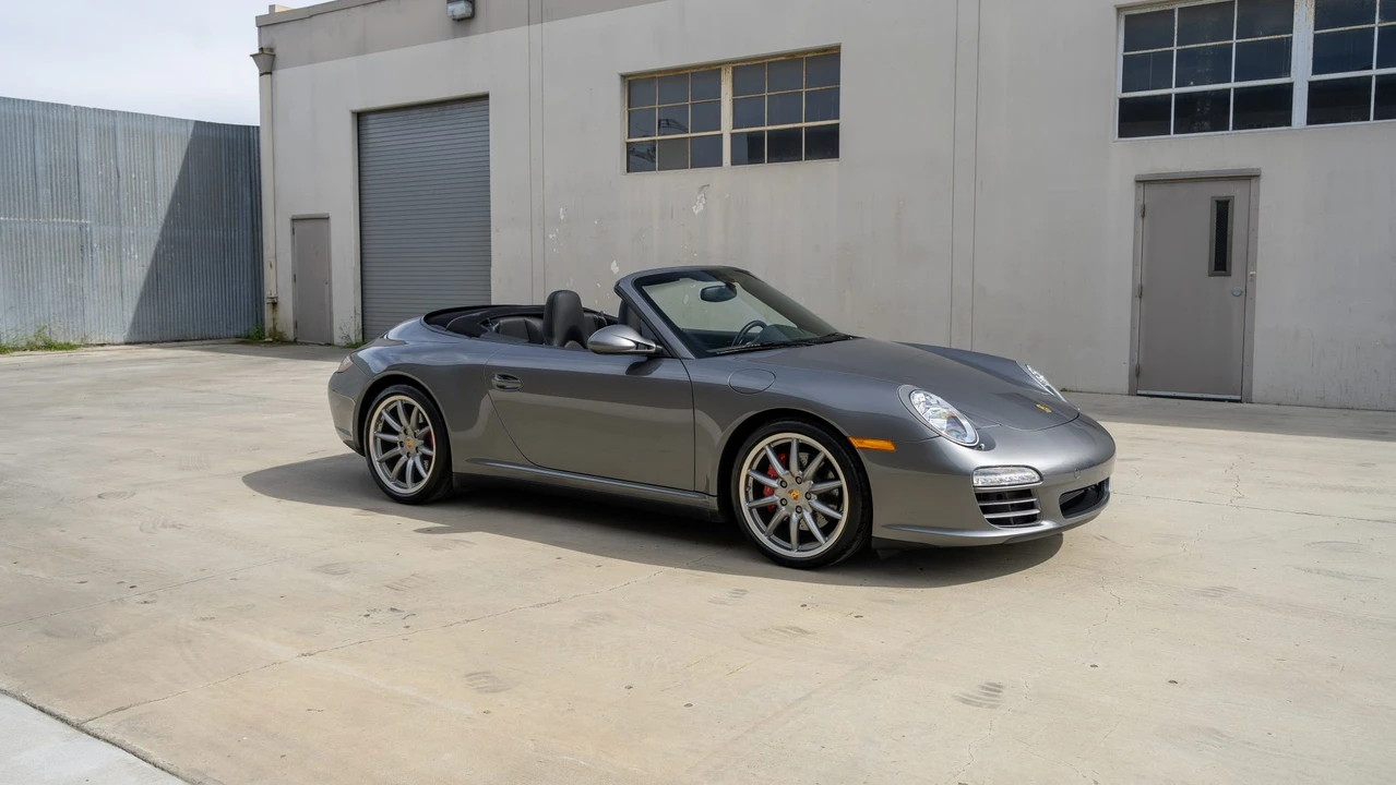 2012 Porsche - Image 18 of 31