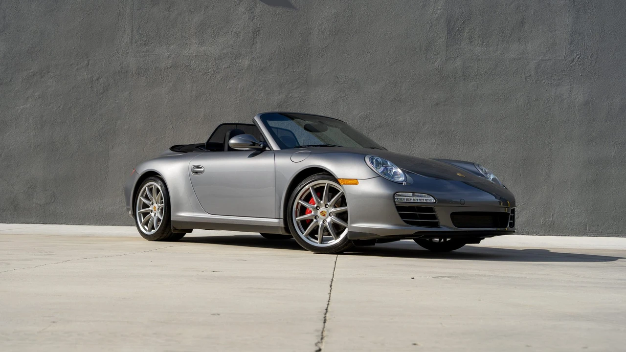 2012 Porsche - Image 21 of 31