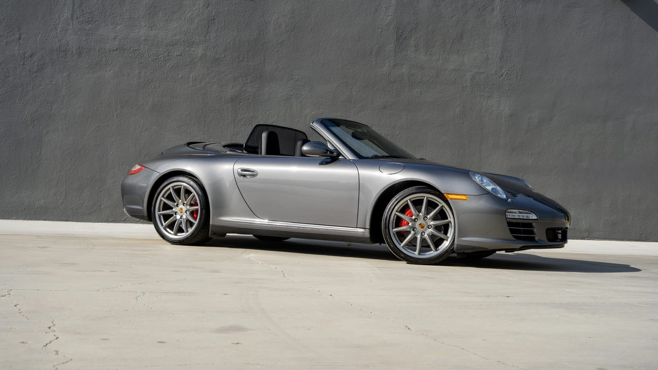 2012 Porsche - Image 23 of 31