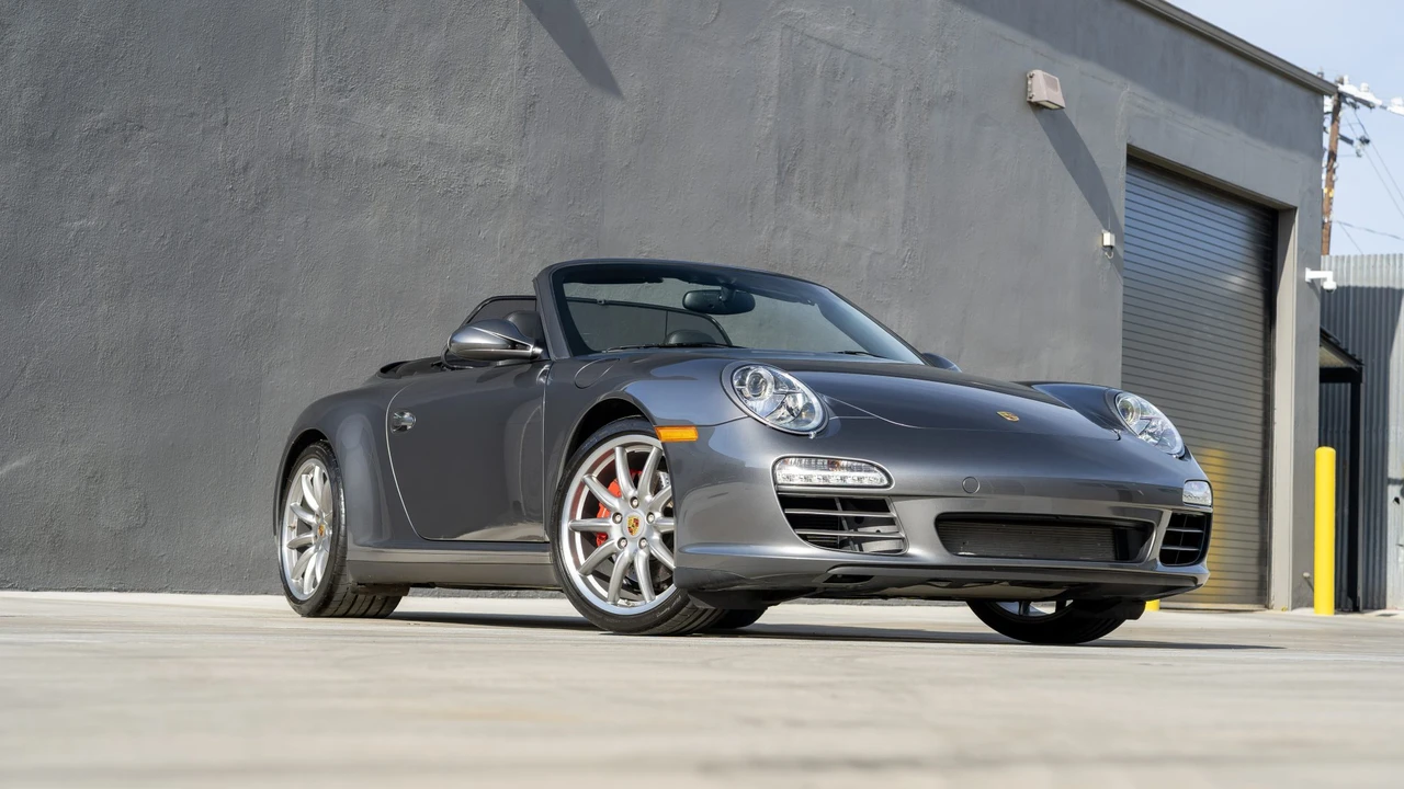 2012 Porsche - Image 15 of 31