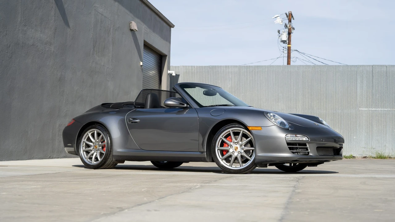2012 Porsche - Image 22 of 31
