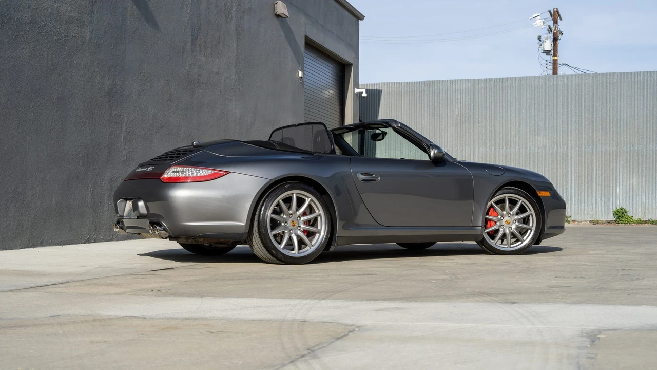 2012 Porsche - Image 27 of 31