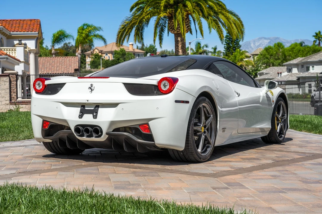 2013 Ferrari 458 Italia - Image 6 of 31