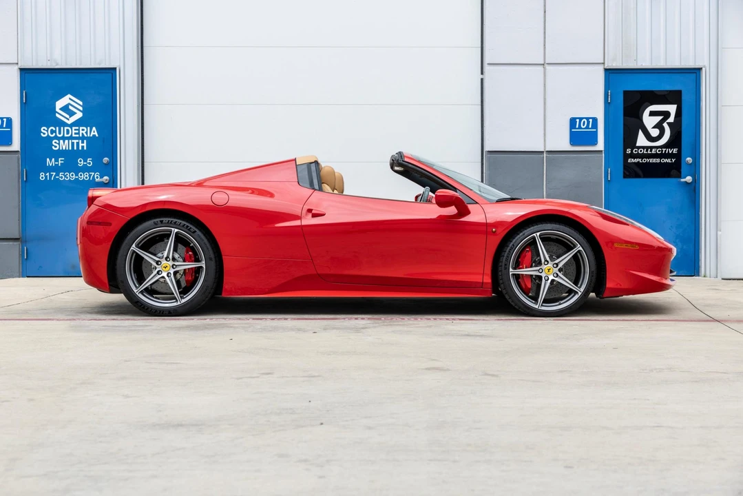 2013 Ferrari 458 Spider - Image 5 of 31