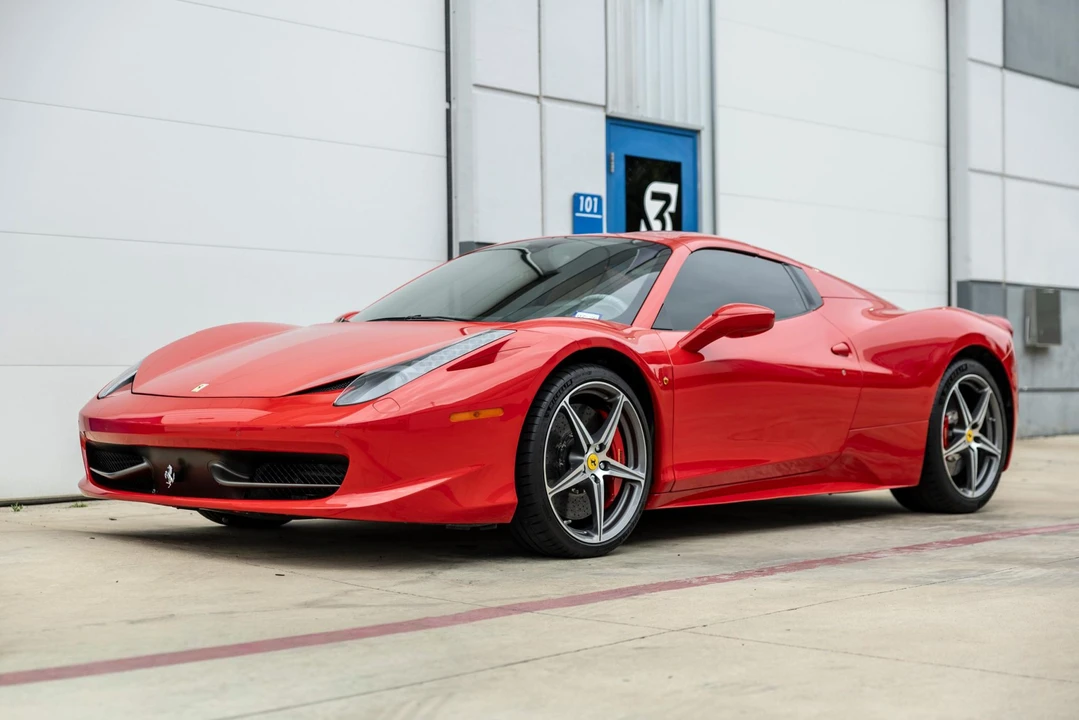 2013 Ferrari 458 Spider - Image 11 of 31